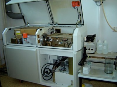 1998 vintage VG PQ3 in solution mode with the Gilson autosampler