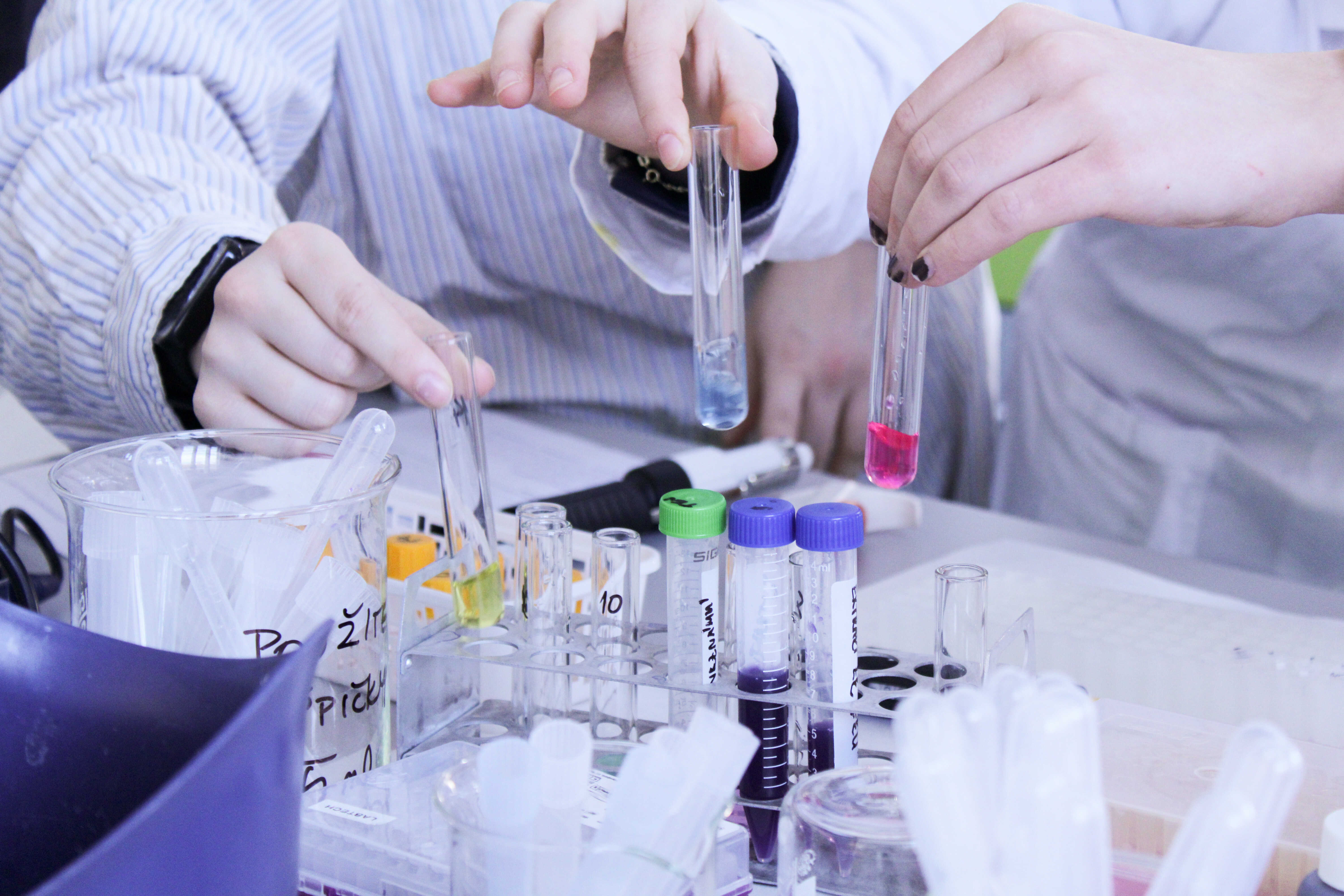 Za chemií na Přírodovědu – seminář pro žáky středních škol