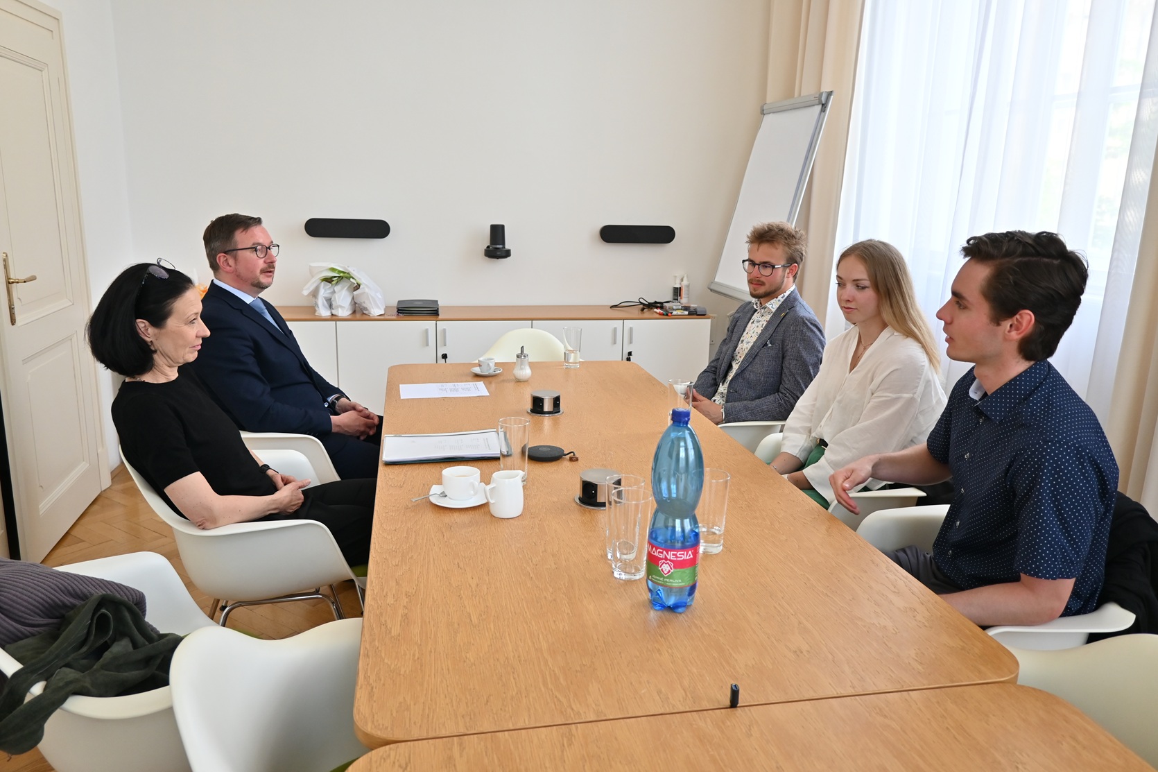 Děkan PřF UK ocenil úspěšné sportovce udělením stipendií pro rok 2026